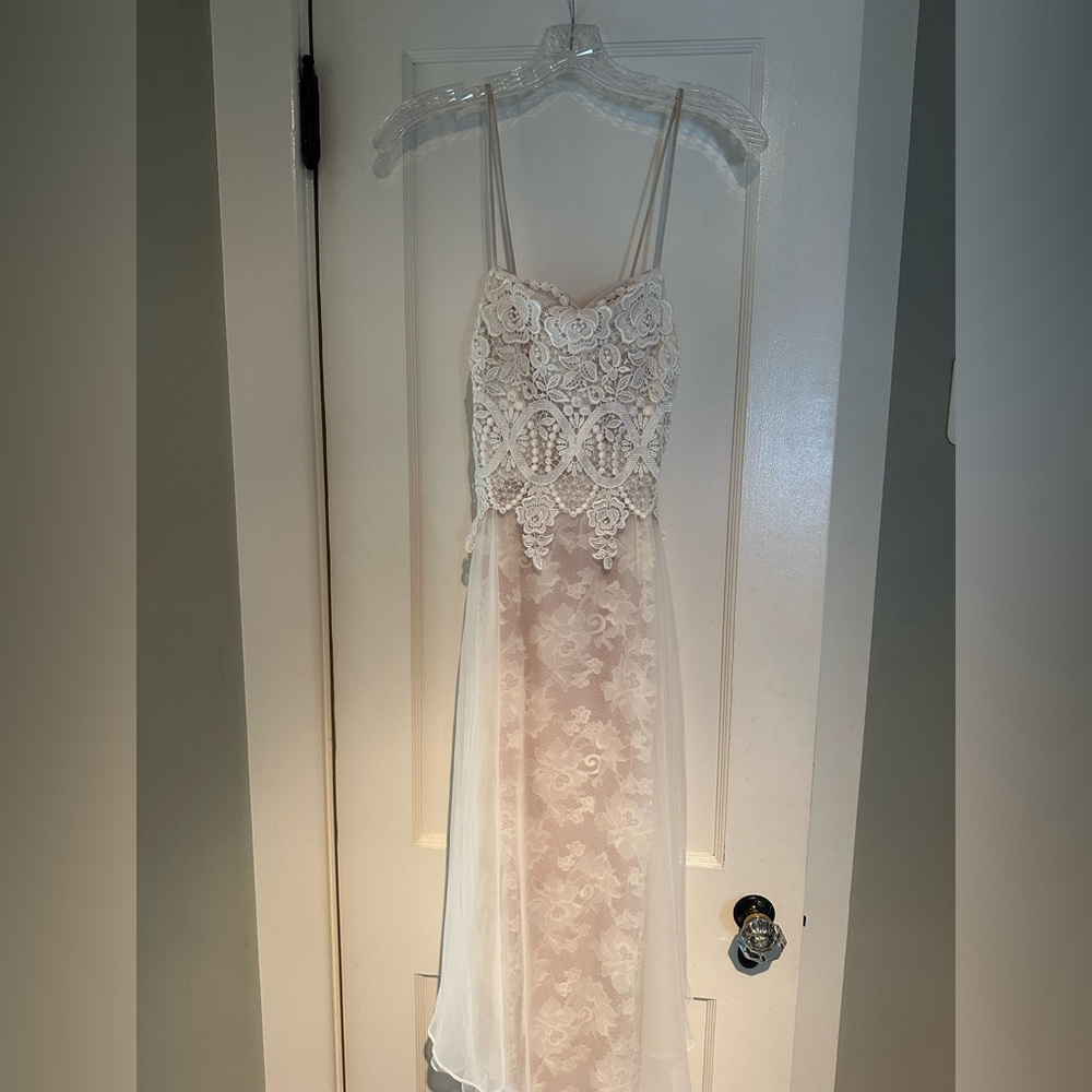 Jessica McClintock Vintage Pink and Cream Sweetheart Gown Size 6